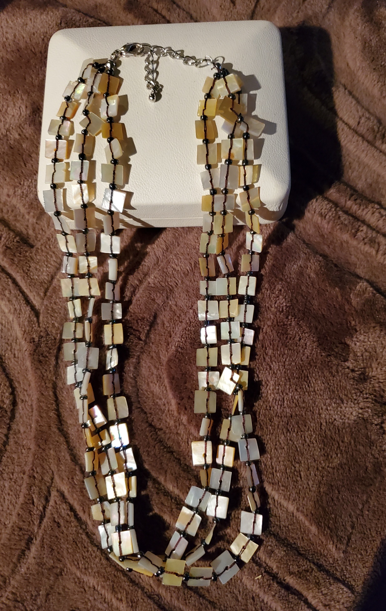 Brown Mother of Pearl Wild Oyster Shell Beads Statement Necklace